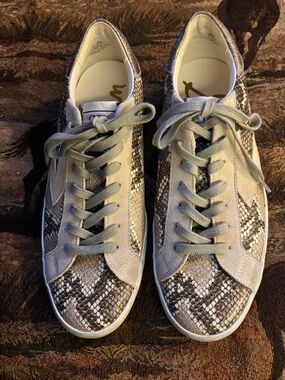 Sam Edelman Beige Snake-Print Low Top Sneakers